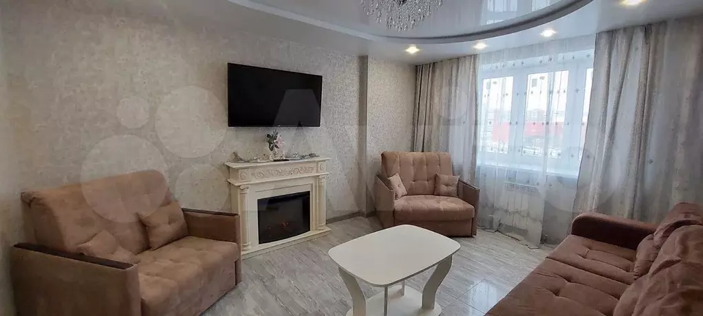 3-к. квартира, 70 м, 4/17 эт. - Фото 0