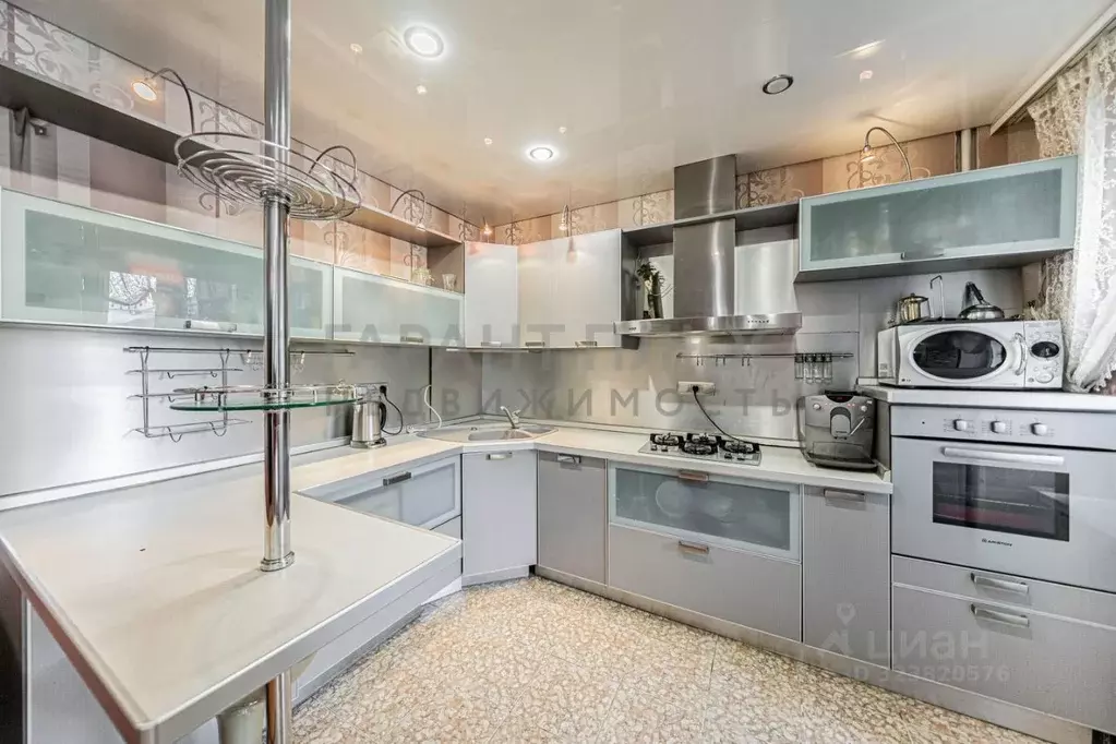 3-к кв. Липецкая область, Липецк ул. 8 Марта, 3 (125.0 м) - Фото 2