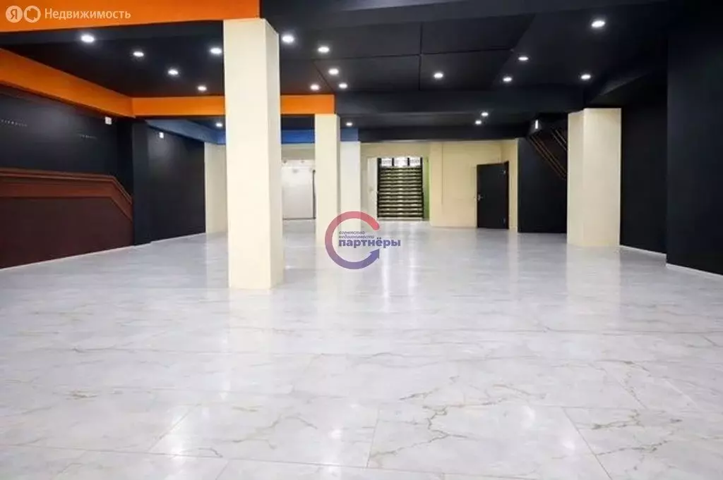 Помещение свободного назначения (220 м) - Фото 1