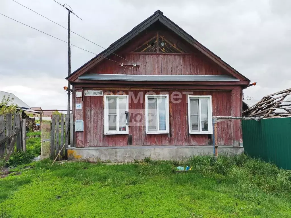 Дом в Пензенская область, Бессоновский район, с. Грабово ул. Красная ... - Фото 0