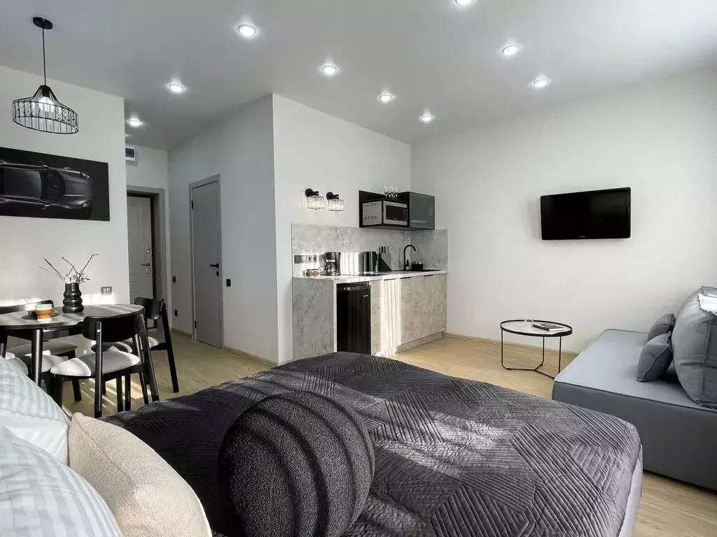 1-к кв. Тюменская область, Тюмень Новгородская ул., 1 (30.0 м) - Фото 2