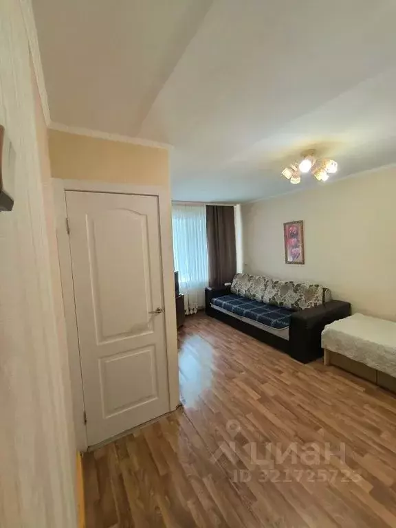 1-к кв. Свердловская область, Рефтинский пгт ул. Гагарина, 11 (33.0 м) - Фото 1