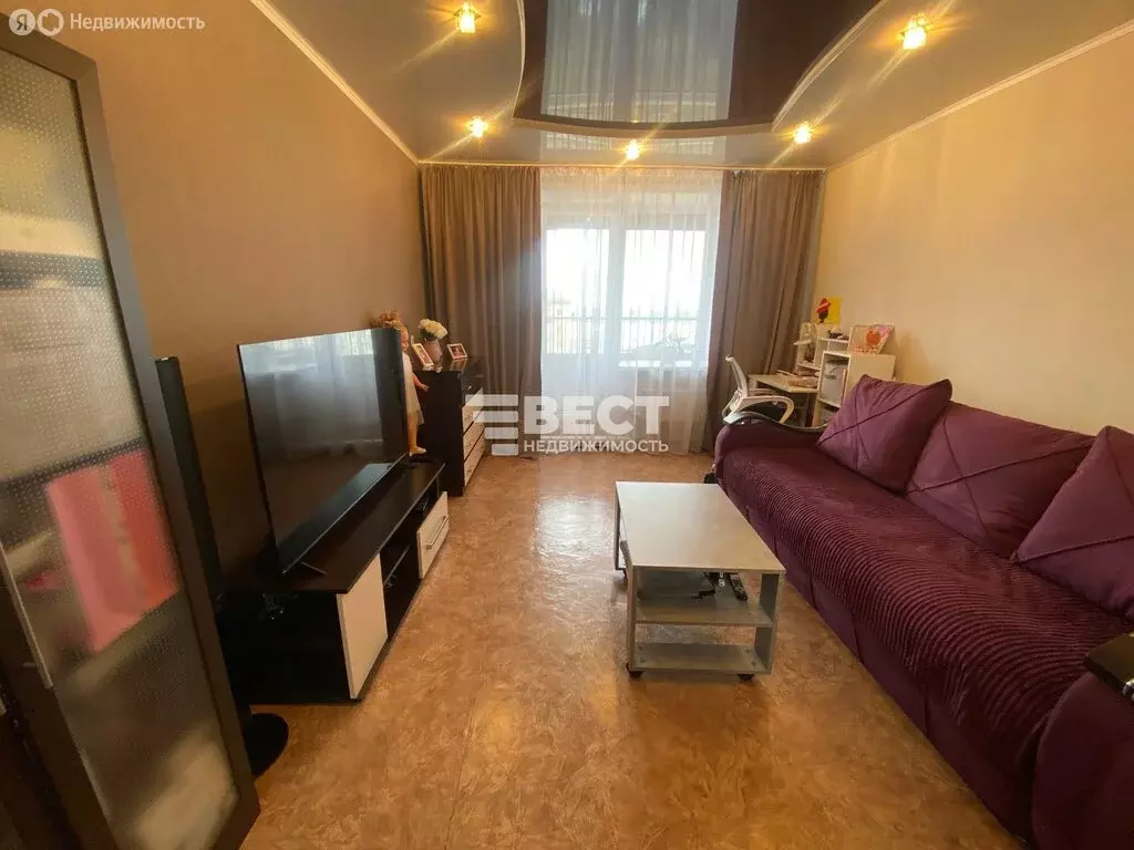 2-комнатная квартира: Полысаево, улица Молодогвардейцев, 28 (48 м) - Фото 1