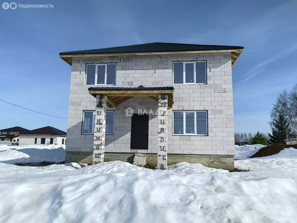 Дом в село Новоалександрово, Земляничная улица (170 м) - Фото 2