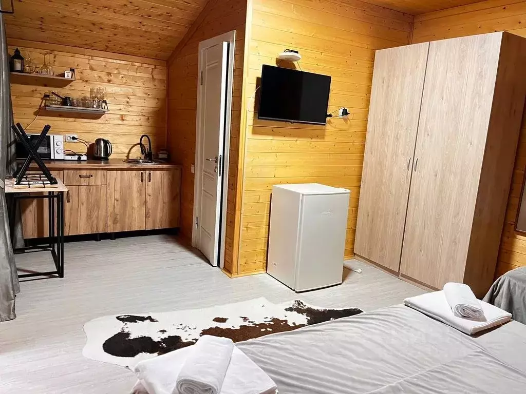 Дом в Карачаево-Черкесия, Зеленчукский район, с. Архыз  (25 м) - Фото 2