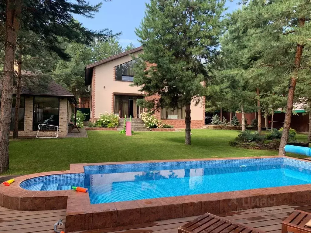 Дом в Самарская область, Красноярский район, с. Старая Бинарадка  (265 ... - Фото 1