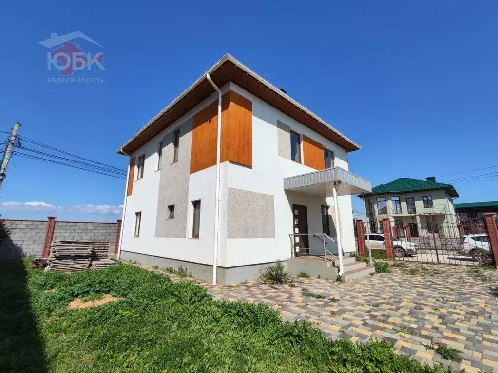 Дом в Крым, Сакский район, с. Уютное ул. Восточная, 25 (160 м) - Фото 1