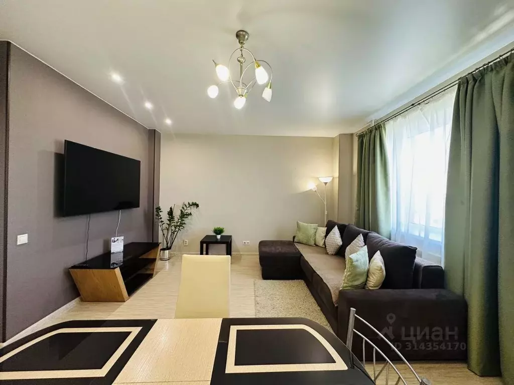3-к кв. Иркутская область, Иркутск ул. Красноказачья, 21 (90.0 м) - Фото 1