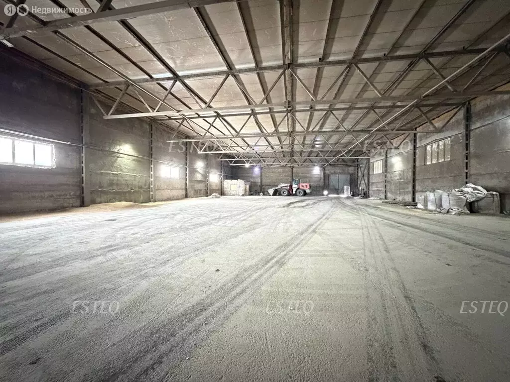 Склад (1967 м) - Фото 1