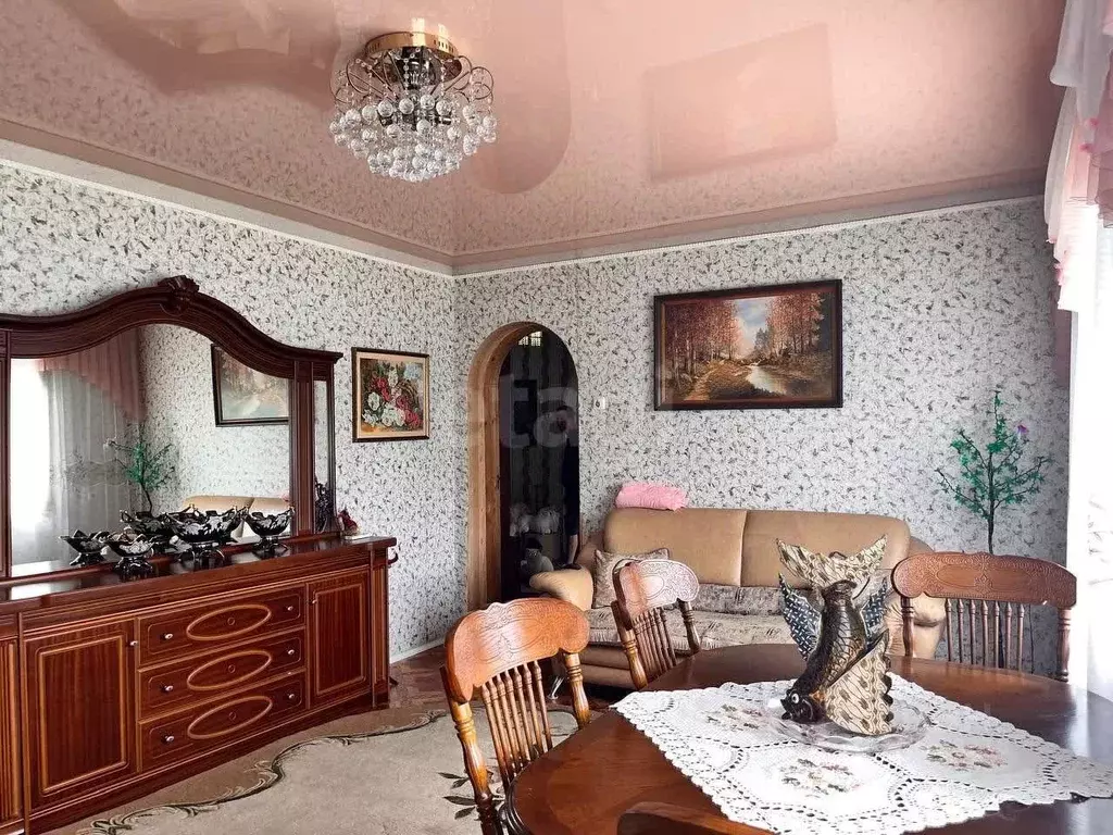 Дом в Астраханская область, Астрахань ул. Николая Островского, 91 (101 ... - Фото 1