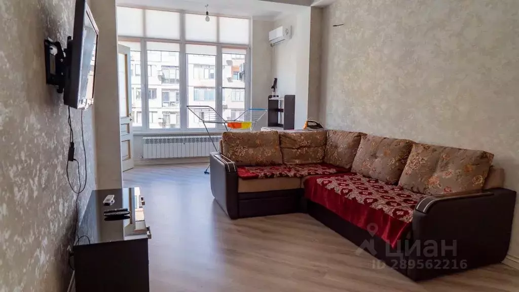 2-к кв. Дагестан, Каспийск ул. М. Халилова, 44А (60.0 м) - Фото 0