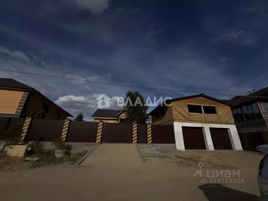 Дом в Бурятия, Улан-Удэ 118-й мкр,  (110 м) - Фото 0