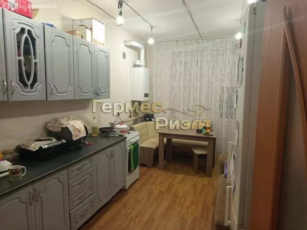 2-комнатная квартира: Ессентуки, Средняя улица, 9 (59.7 м) - Фото 0