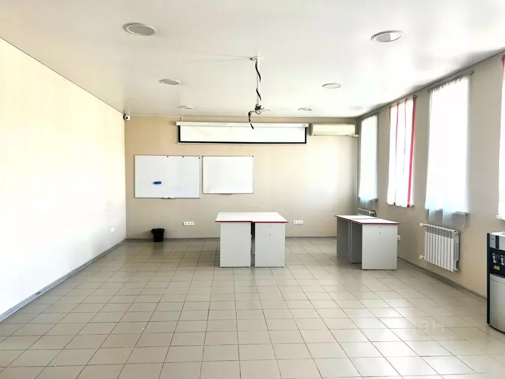 Офис в Саратовская область, Саратов Советская ул., 61 (370 м) - Фото 1