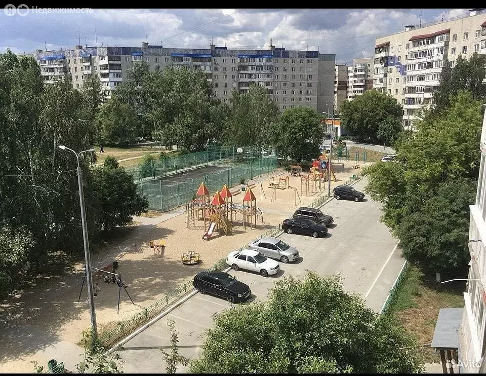 2-комнатная квартира: Тюмень, 6-й микрорайон, проезд 9 Мая, 2 (50 м) - Фото 1