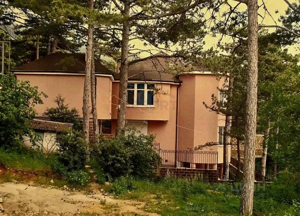 Дом в Крым, Ялта муниципальный округ, Советское пгт 2Б (251 м) - Фото 1