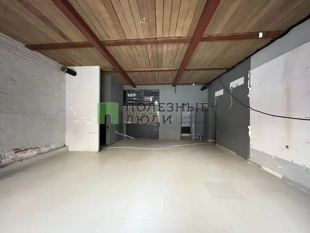 Помещение свободного назначения в Астраханская область, Астрахань ул. ... - Фото 1