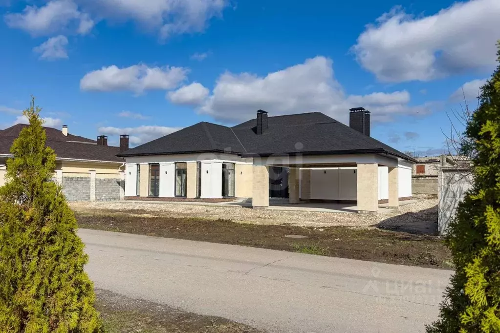 Дом в Ульяновская область, Ульяновск ул. Богдана Хитрово, 41 (241 м) - Фото 1