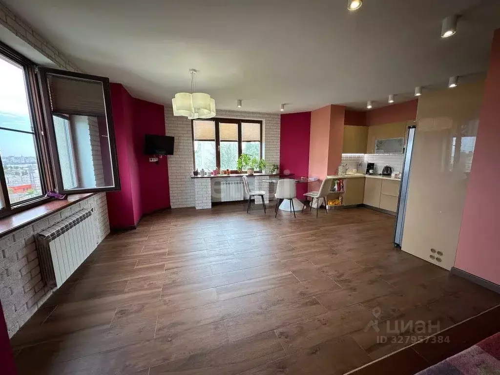 1-к кв. Воронежская область, Воронеж просп. Революции, 9а (96.0 м) - Фото 1