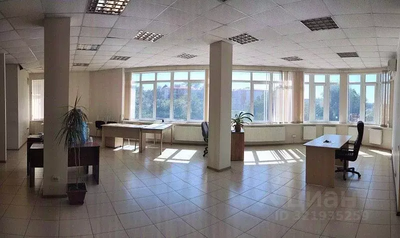 Офис в Крым, Симферополь ул. Аэрофлотская, 12 (579 м) - Фото 1