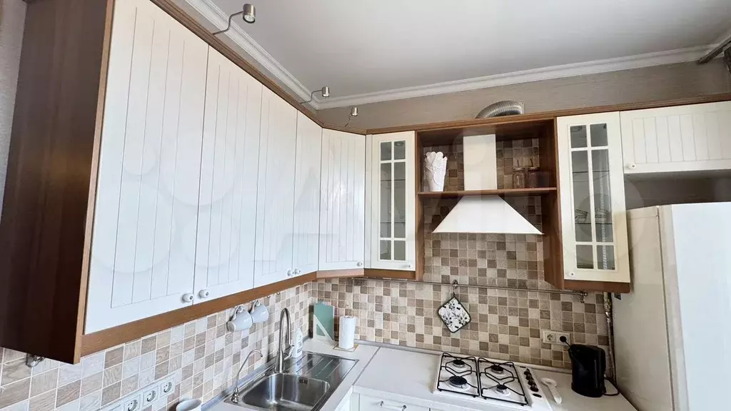 2-к. квартира, 62 м, 9/9 эт. - Фото 1