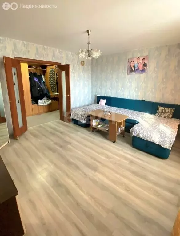 3-комнатная квартира: Абакан, улица Островского, 19 (65 м) - Фото 0