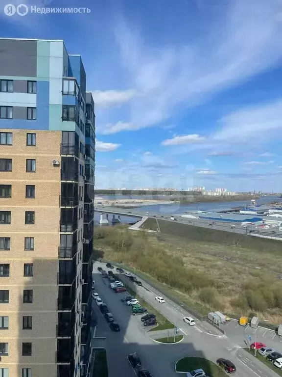 2-комнатная квартира: Тюмень, улица Мельникайте, 38 (65 м) - Фото 1