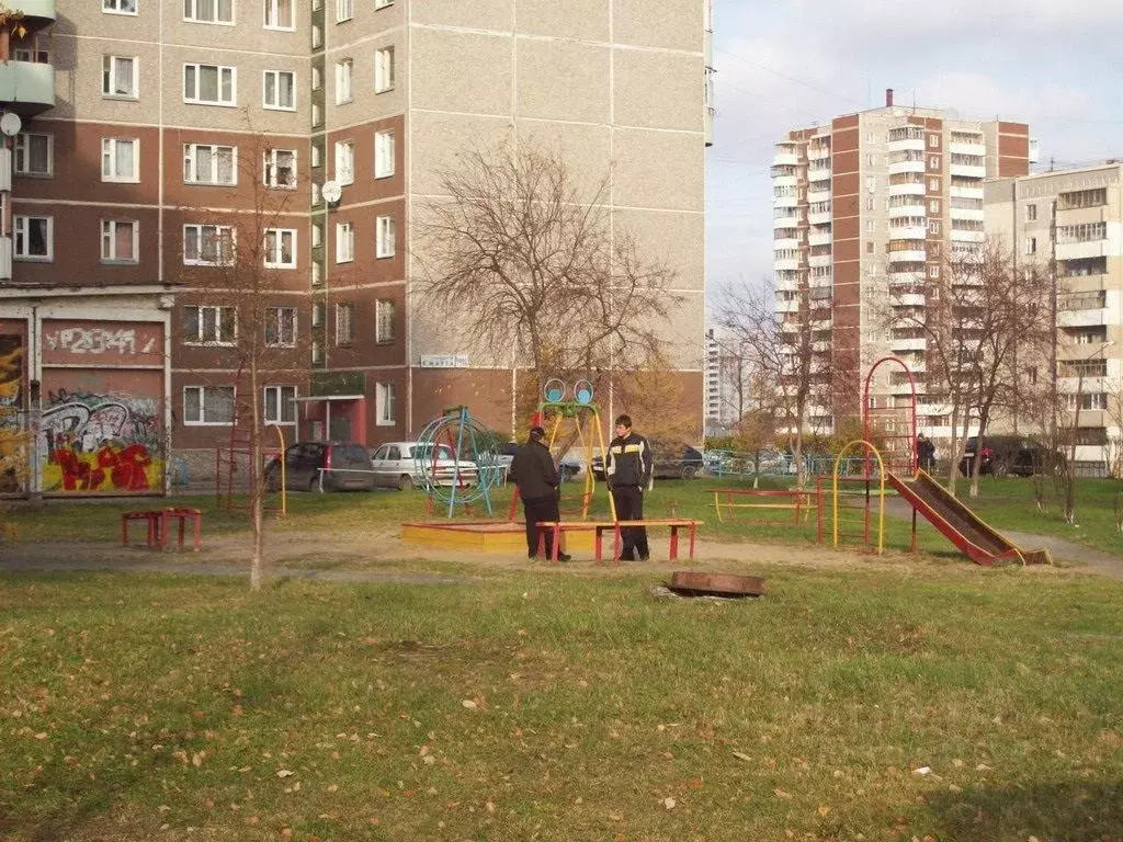 2-к кв. Свердловская область, Екатеринбург ул. Крестинского, 13 (52.7 ... - Фото 1
