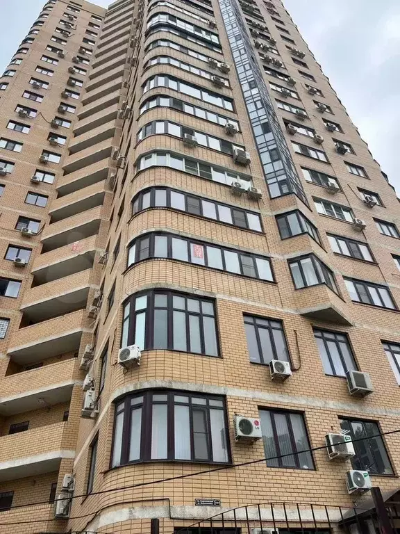 3-к. квартира, 100 м, 3/24 эт. - Фото 0