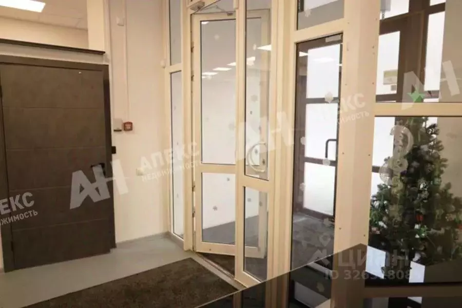 Помещение свободного назначения в Москва ул. Орджоникидзе, 11С40 (452 ... - Фото 2