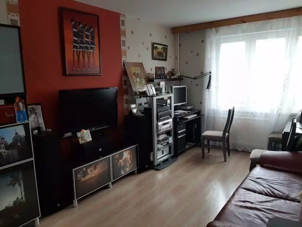 3-к кв. Санкт-Петербург ул. Маршала Казакова, 12к1 (76.4 м) - Фото 1