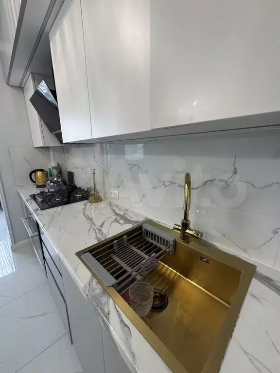 3-к. квартира, 98 м, 3/5 эт. - Фото 1