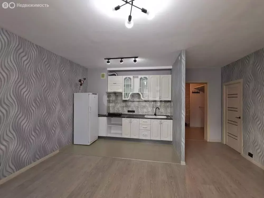 2-комнатная квартира: Абакан, улица Кирова, 120к1 (58 м) - Фото 2