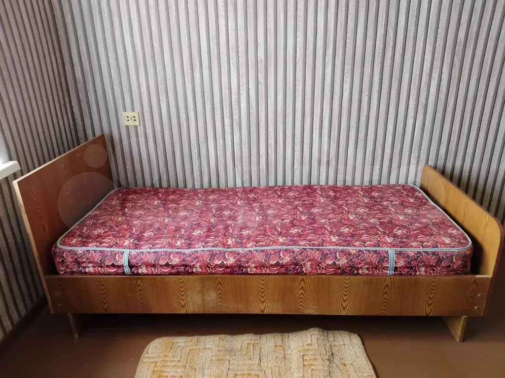 Комната 17 м в 8-к., 6/9 эт. - Фото 1