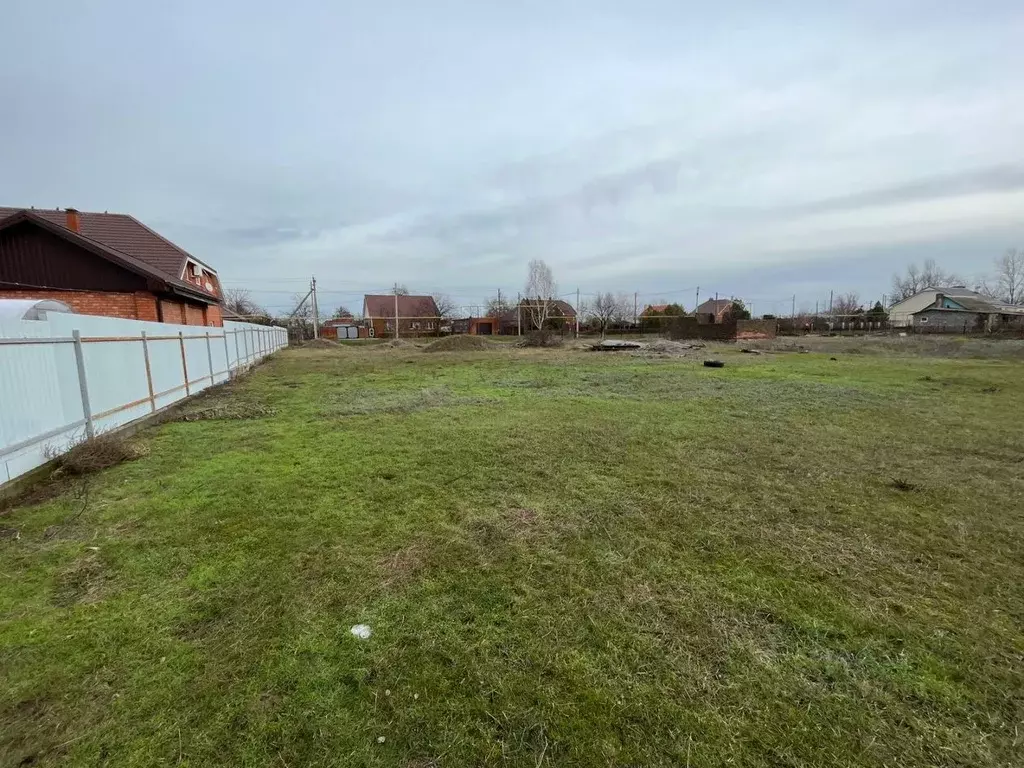 Участок в Ростовская область, Цимлянский район, Лозновское с/пос, пос. ... - Фото 1