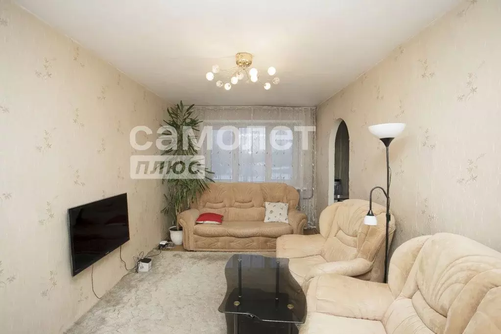 3-к кв. Кемеровская область, Кемерово ул. Гагарина, 138 (53.9 м) - Фото 1