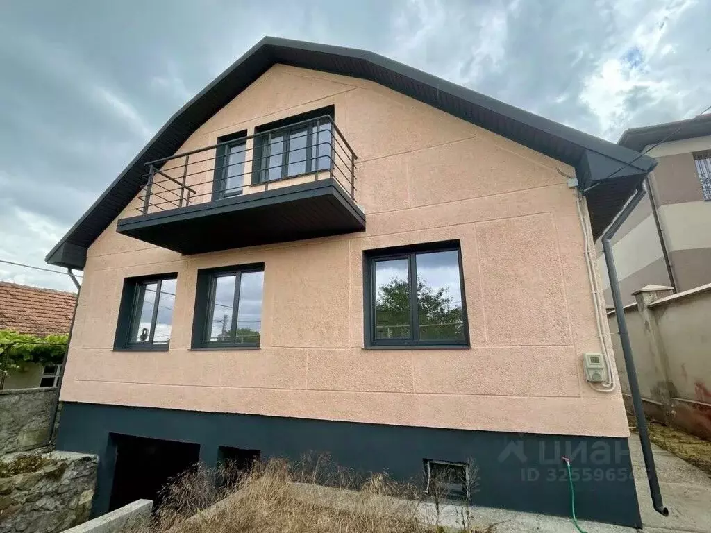 Дом в Крым, Симферополь ул. Козлова, 132 (207 м) - Фото 1