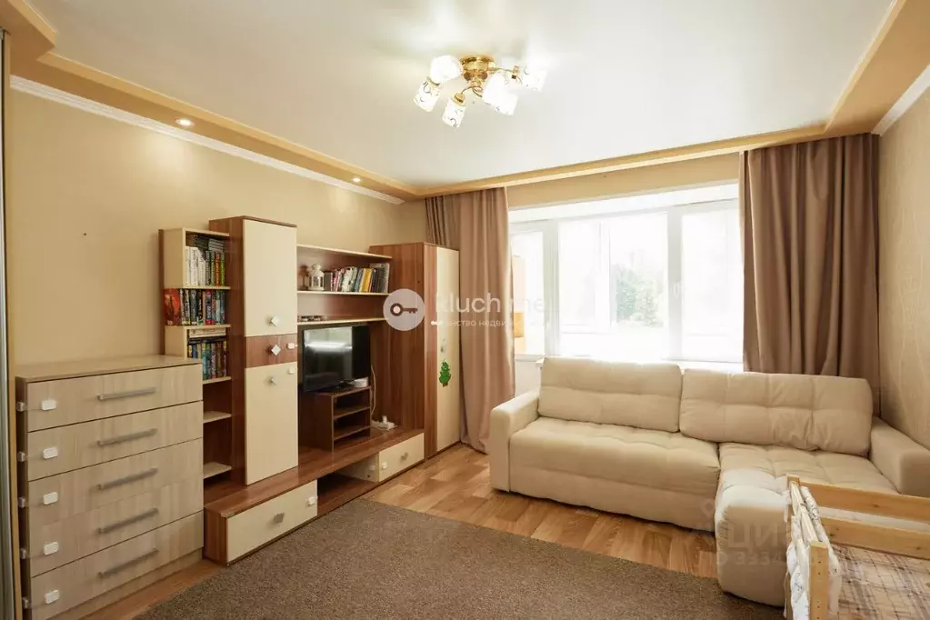 1-к кв. Татарстан, Казань ул. Хусаина Мавлютова, 35 (37.5 м) - Фото 1
