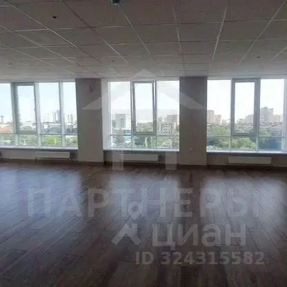 Офис в Краснодарский край, Краснодар Стахановская ул., 1/3 (700 м) - Фото 1