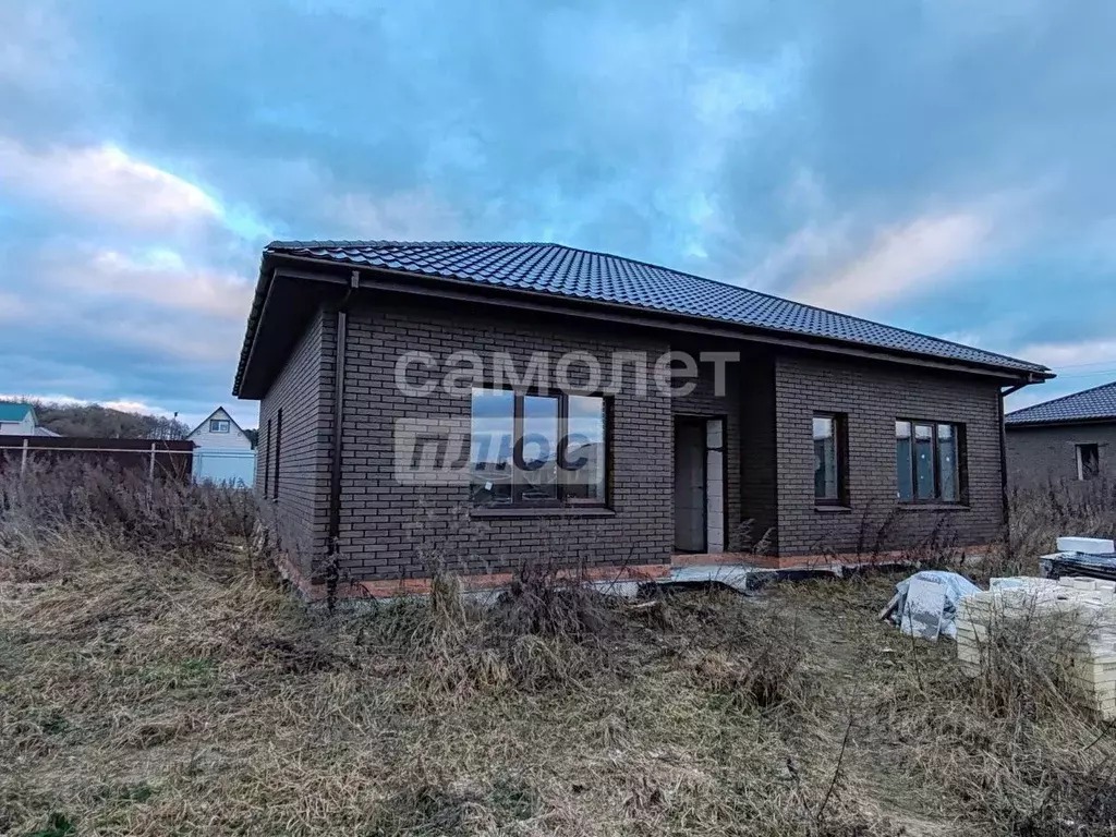 Дом в Калужская область, Дзержинский муниципальный округ, Дворцы ... - Фото 1