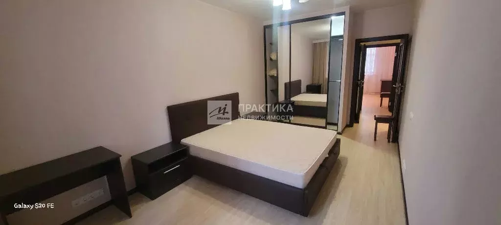 Продается 3-комнатная квартира - Фото 1