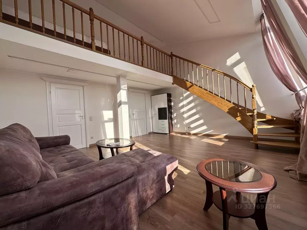 3-к кв. Санкт-Петербург Кемская ул., 14 (211.0 м) - Фото 1