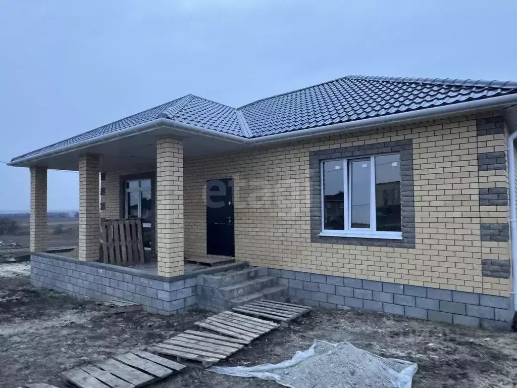 Дом в Белгородская область, Белгородский район, с. Стрелецкое 81 (100 ... - Фото 1