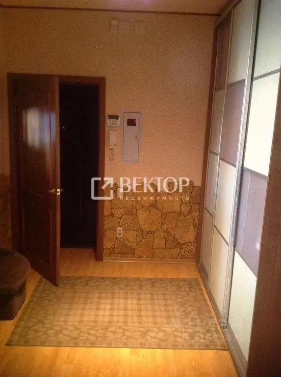 3-к кв. Ивановская область, Иваново ул. Калинина, 10 (81.7 м) - Фото 0