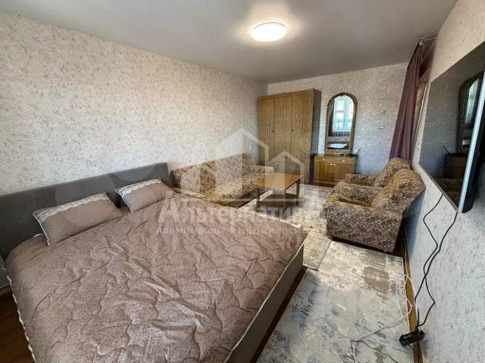 1-к. квартира, 40 м, 5/5 эт. - Фото 0