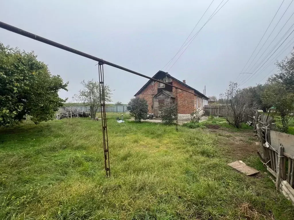 Дом в Крым, Симферопольский район, Гвардейское пгт ул. Казмирчука (54 ... - Фото 0