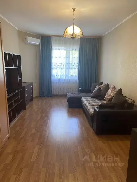 2-к кв. Краснодарский край, Новороссийск Пионерская ул., 33 (65.0 м) - Фото 1