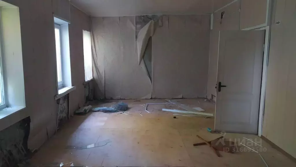 Помещение свободного назначения в Брянская область, Выгоничи рп ул. ... - Фото 0