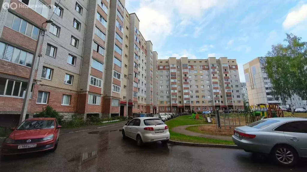 2-комнатная квартира: Сыктывкар, улица Славы, 35 (54 м) - Фото 1