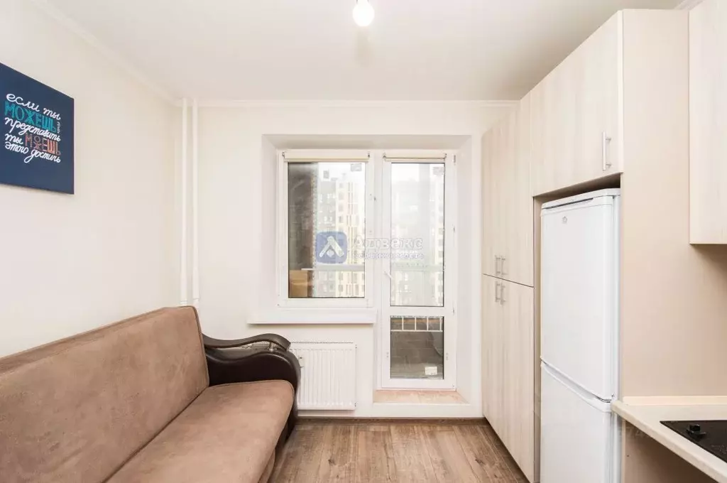 Студия Тюменская область, Тюмень ул. Новоселов, 117 (15.8 м) - Фото 1